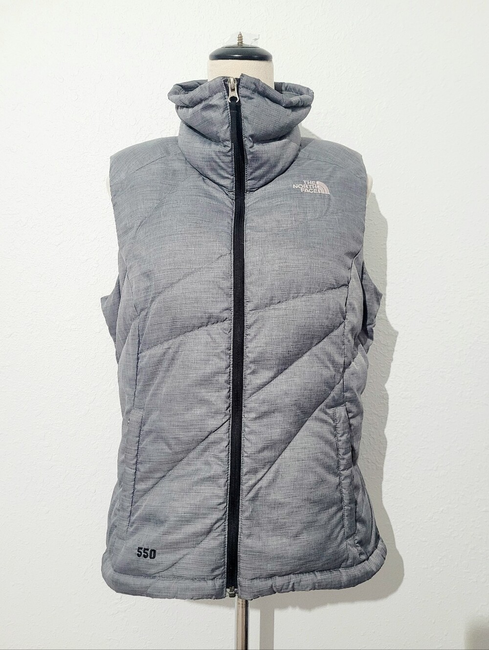 The North Face 550 Down Puffer Vest Women's Medium Gray Full Zip Goose Down - Picture 2 of 14